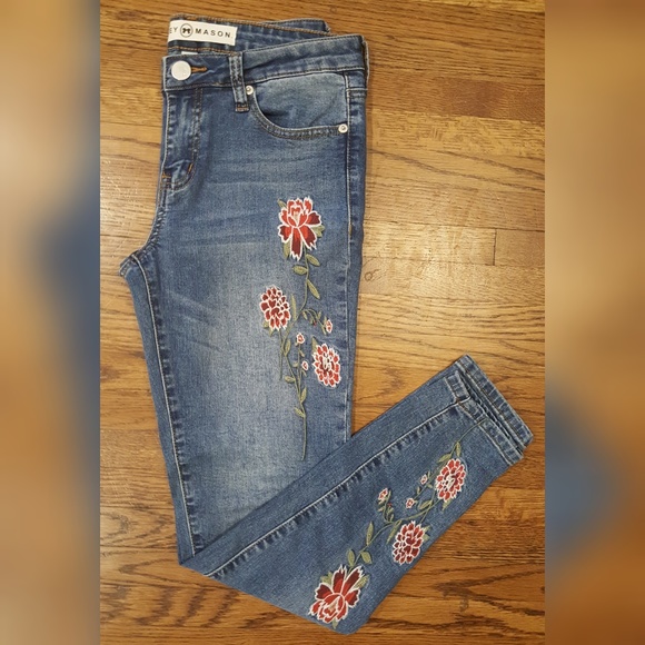Ashley Mason Denim - Ashley Mason Flower Embroidered Skinny jeans 5